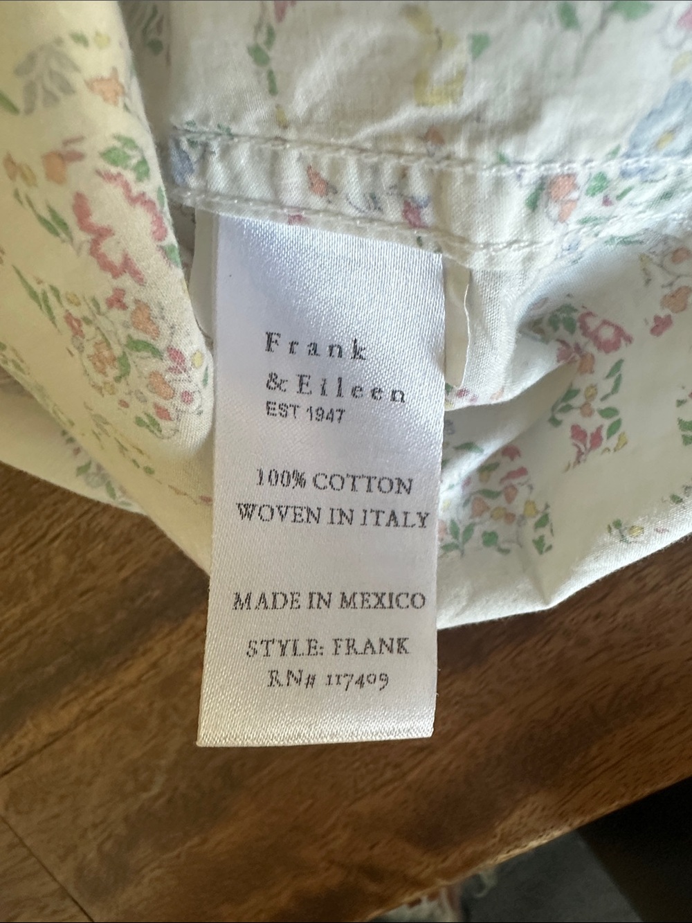 Frank & Eileen Women’s Shirt with Delicate Multicolor Floral Print - Picture 4 of 5
